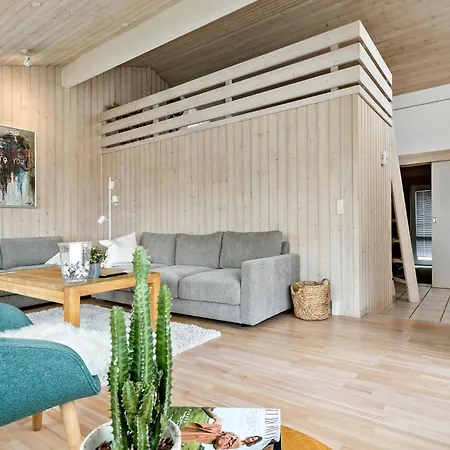 Cozy In With Sauna